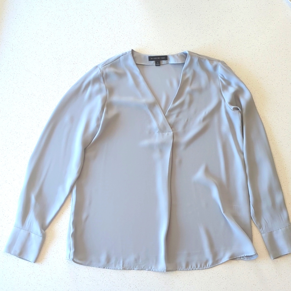 Banana Republic Sheer Long Sleeve V neck Blouse